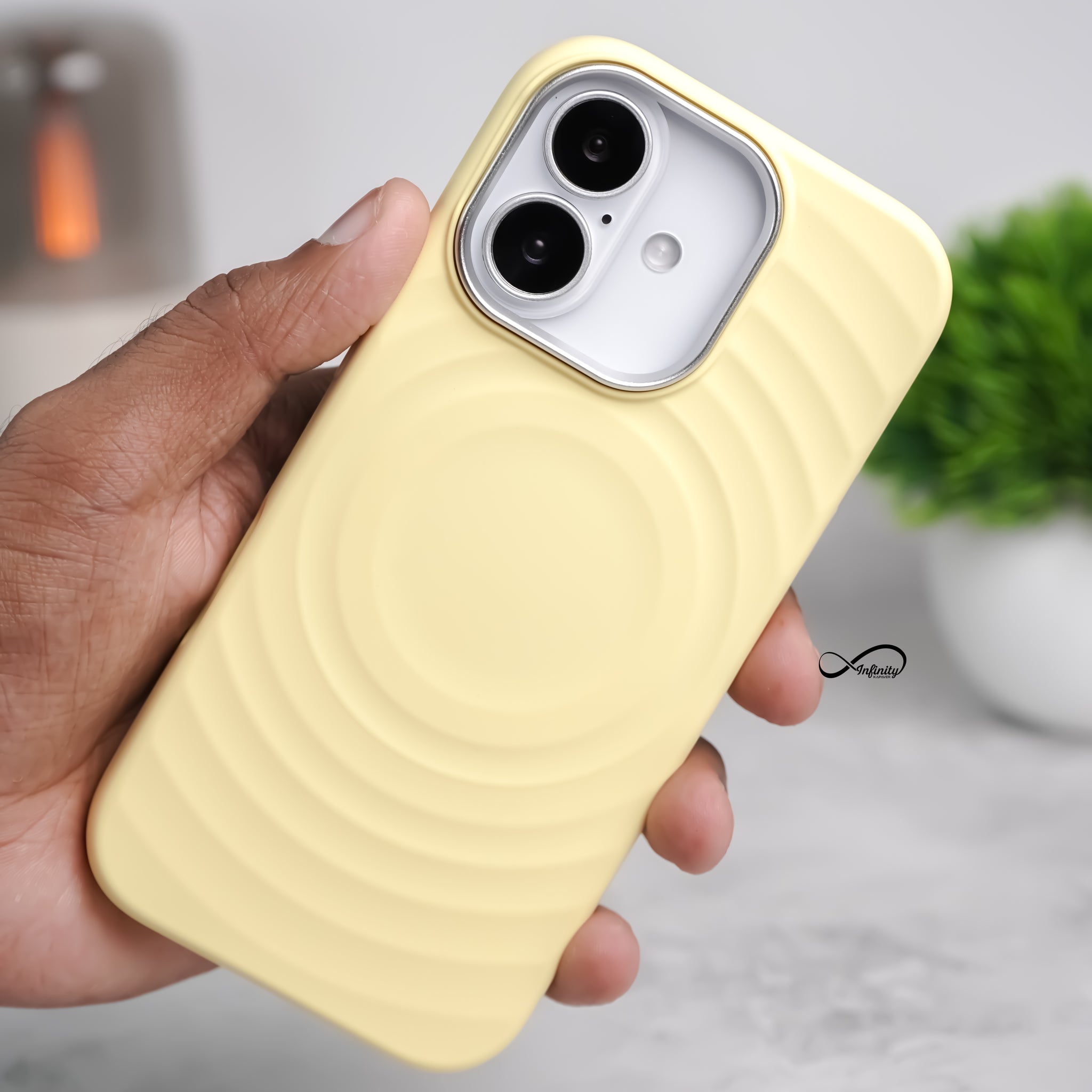 iPhone 17 Back Cover Case | Silicone Mag-X - Yellow