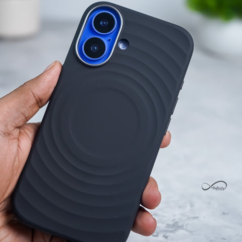 iPhone 16 Back Cover Case | Silicone Wave Mag-X - Black