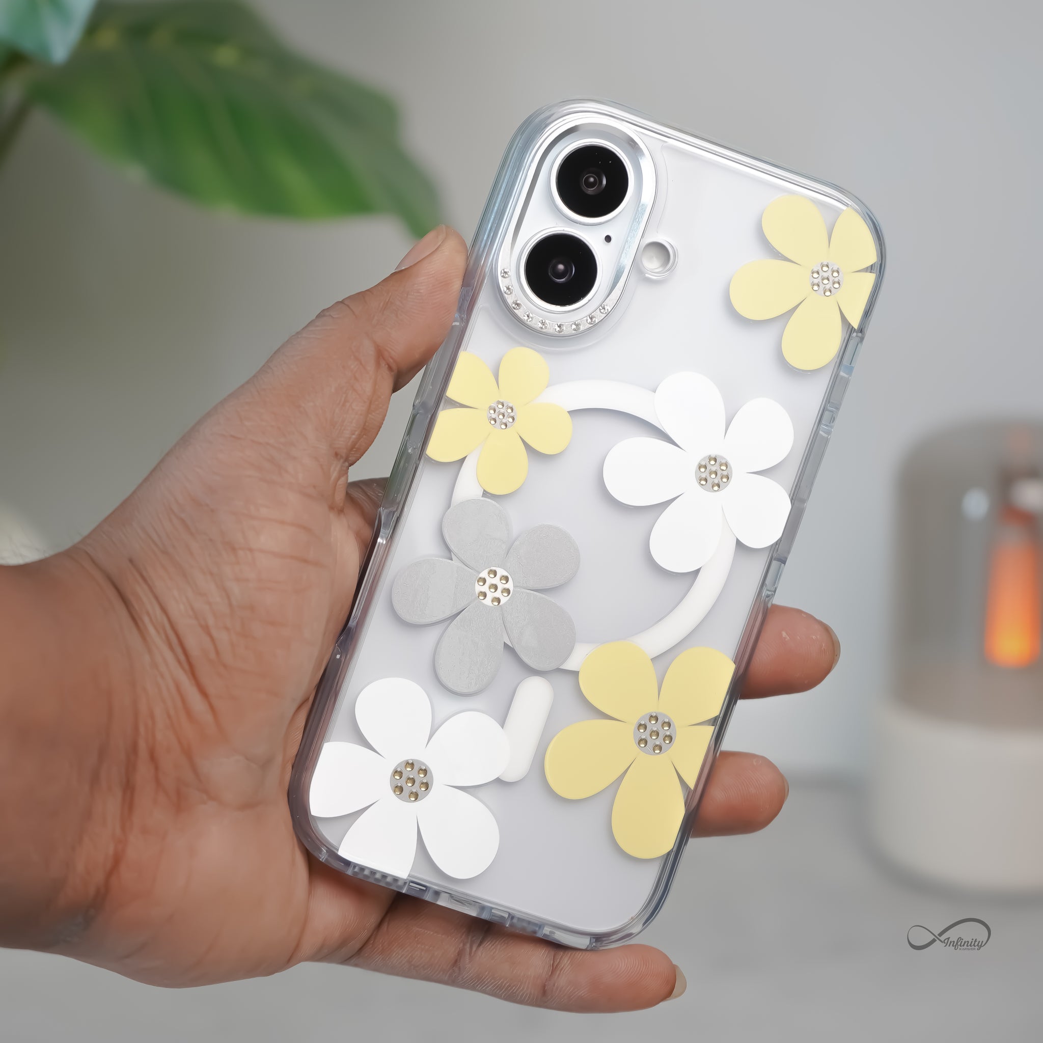 iPhone 17 Back Cover Case | Floral Case Mag-X - Yellow